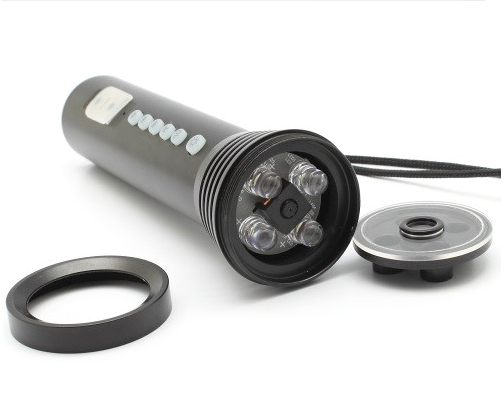 kamera LED-taskulamolla + mp3
