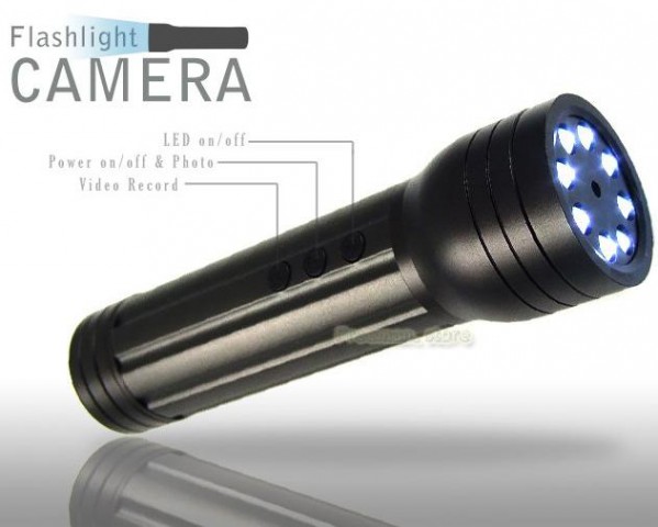 Taskulamppu kameralla - 8x High Power LED